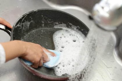 Cleaning ceramic cookware